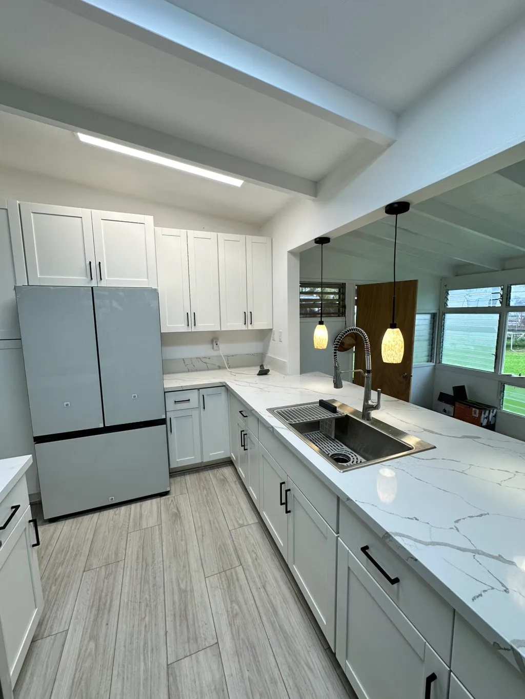 Modern Galley Kitchen — view 5